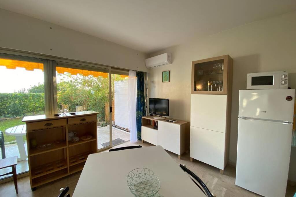 C037-Nice Studio With Garden And Parking - Near Beach Cannes Dış mekan fotoğraf